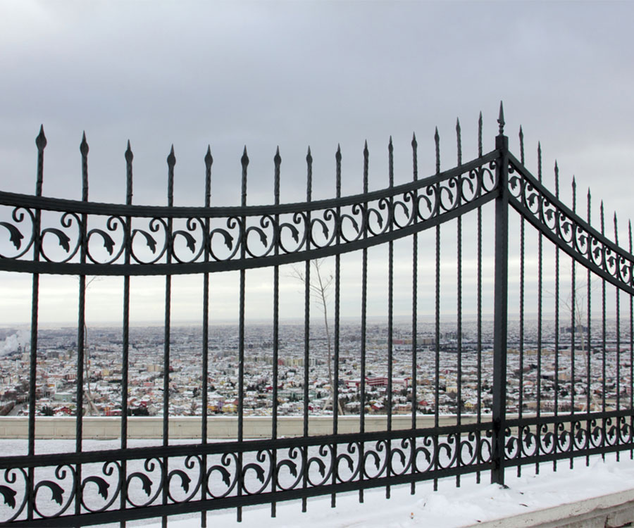 Stylish-&-Durable-Ornamental-Fencing-Services-Near-You